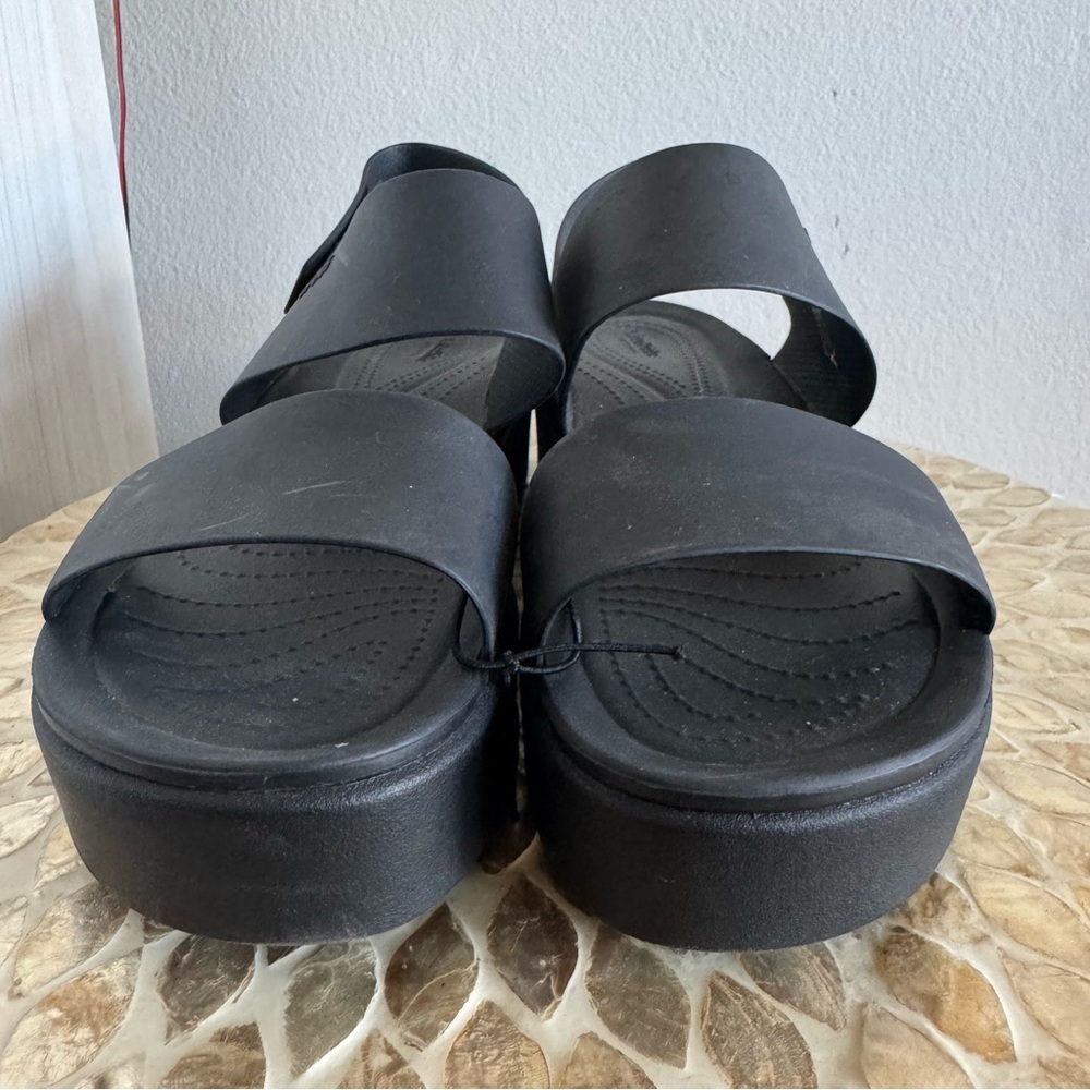 Crocs Women's Black Brooklyn Low Wedge platform Sandals size 11 - Picture 6 of 10